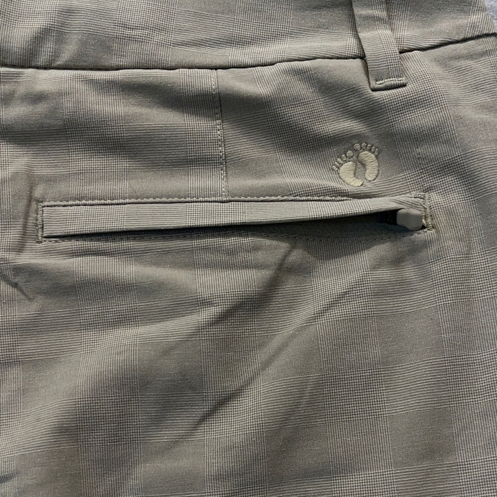 2 Pair set of Hang Ten Men's Navy & Tan Shorts - Picture 4 of 10